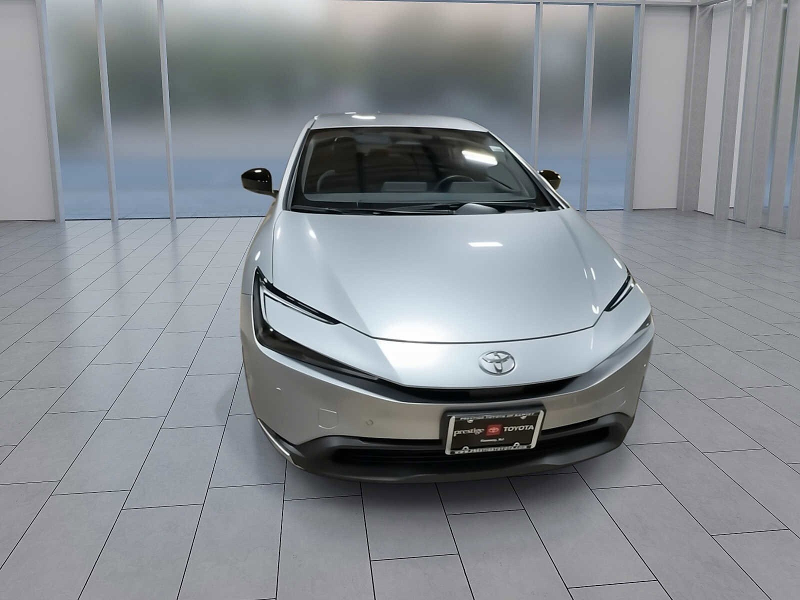 2024 Toyota Prius LE photo 3