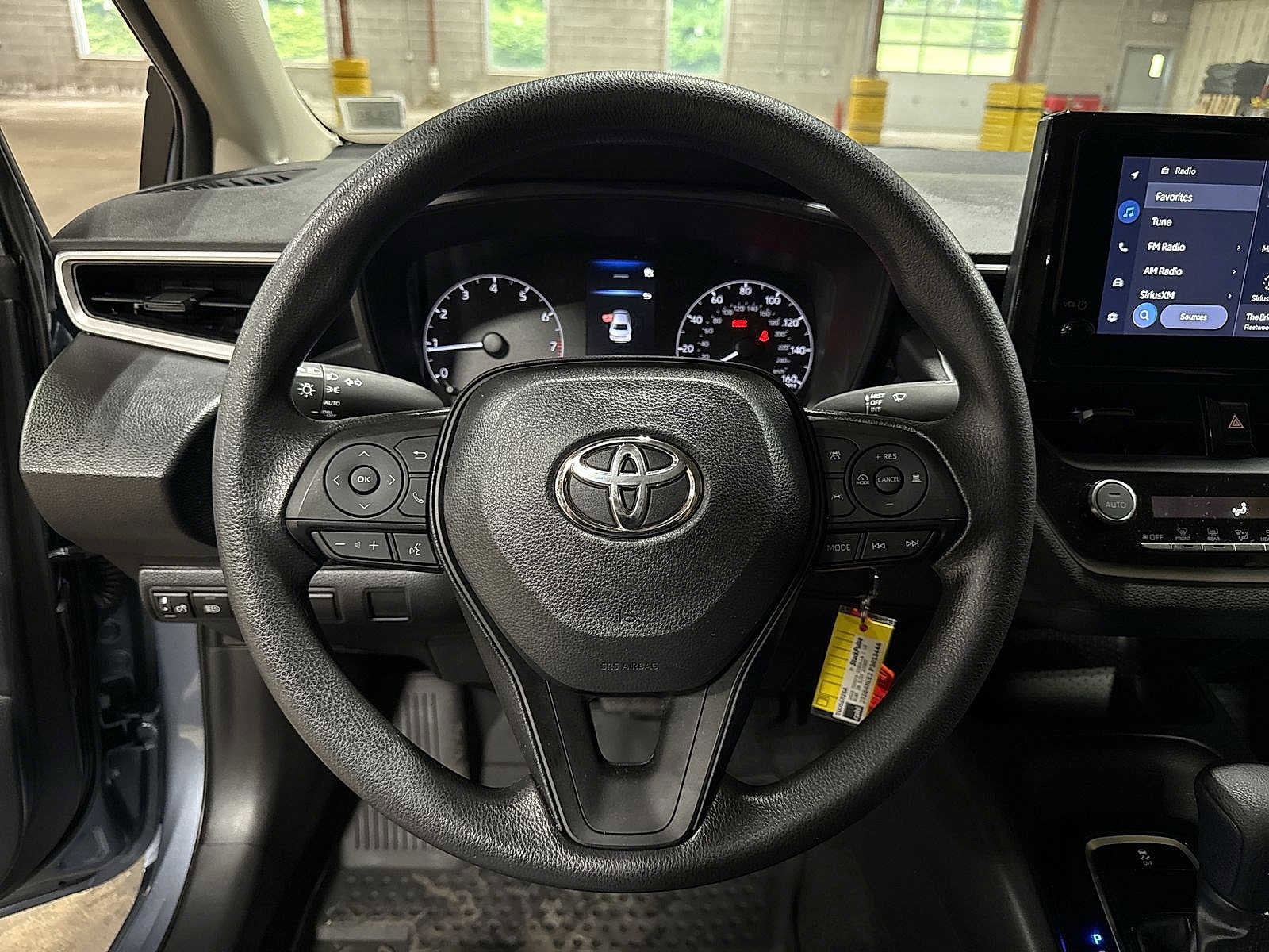 Thumbnail: 2023 Toyota Corolla - 18