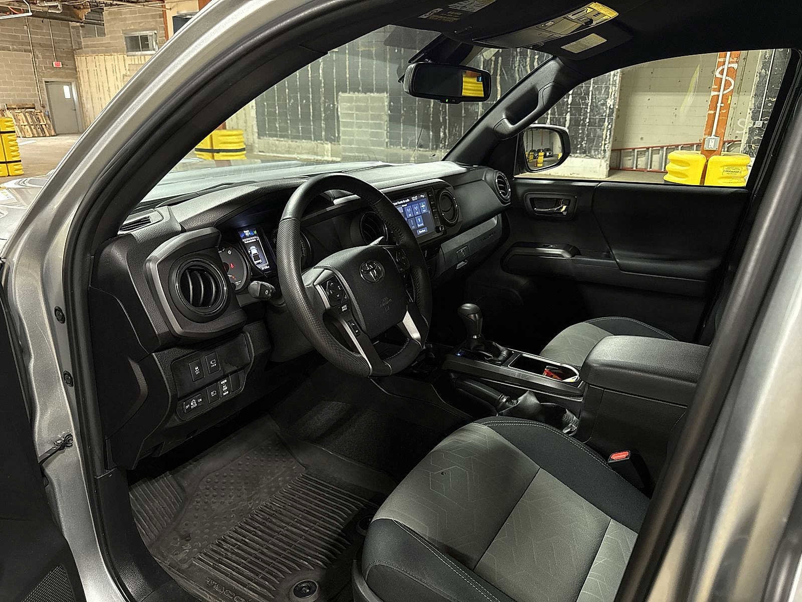 Thumbnail: 2023 Toyota Tacoma - 29