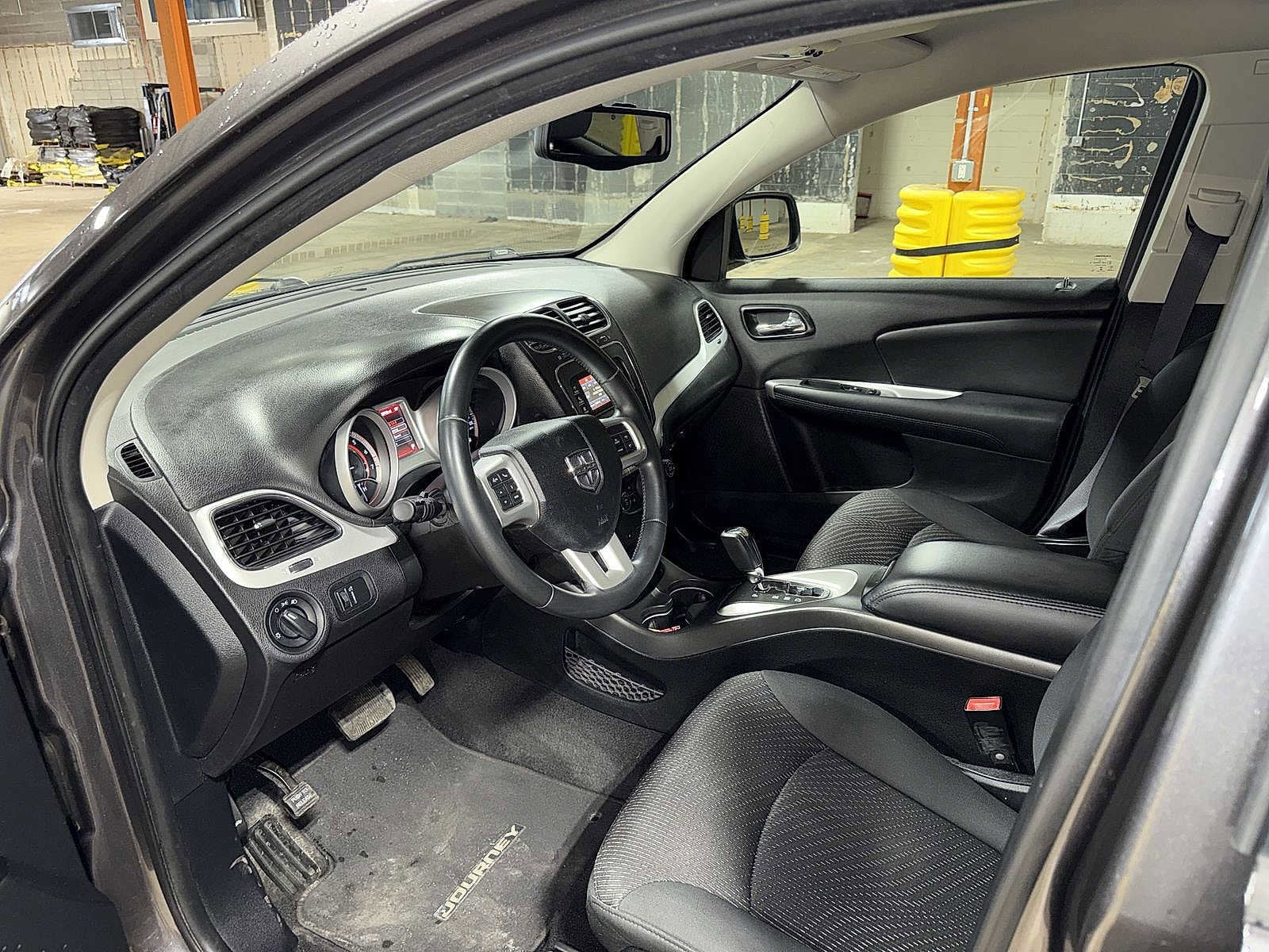 Thumbnail: 2015 Dodge Journey - 27