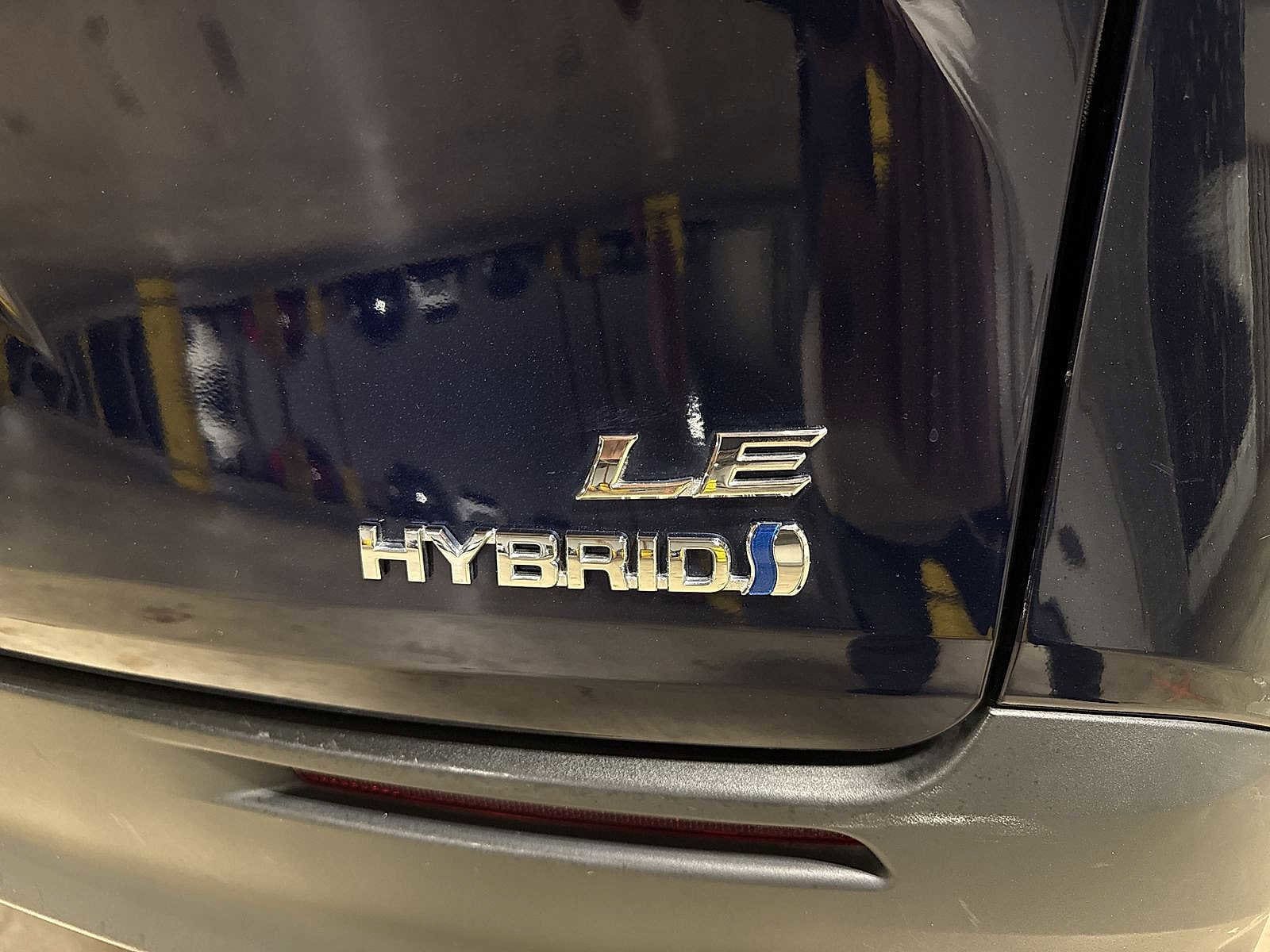 Thumbnail: 2023 Toyota Sienna - 27