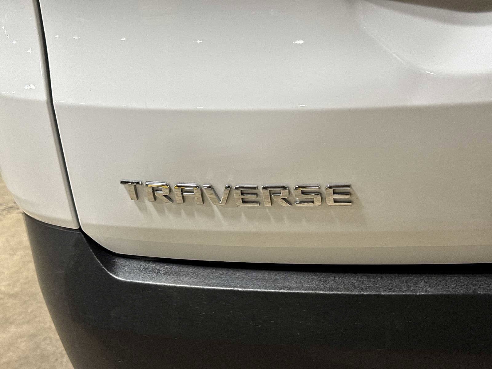 Thumbnail: 2023 Chevrolet Traverse - 26