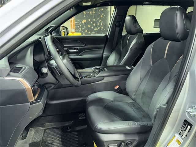 2024 Toyota Grand Highlander Platinum 15