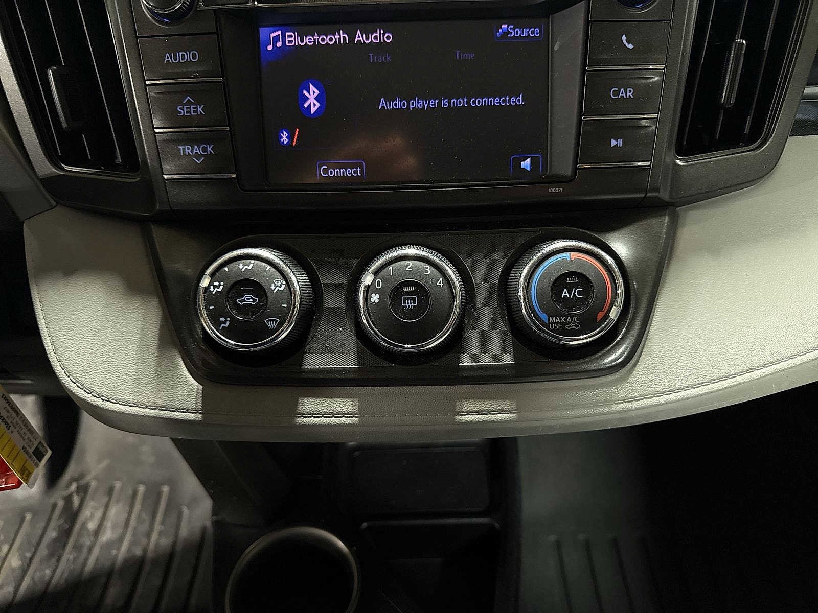 Thumbnail: 2013 Toyota RAV4 - 21