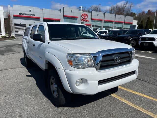 Thumbnail: 2010 Toyota Tacoma - 3