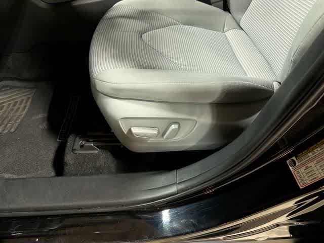 Thumbnail: 2024 Toyota Highlander - 24