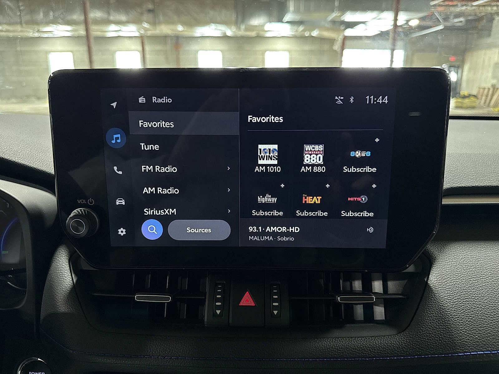 Thumbnail: 2023 Toyota RAV4 - 20