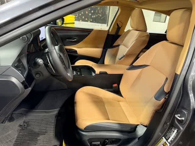 Thumbnail: 2023 Lexus ES - 15