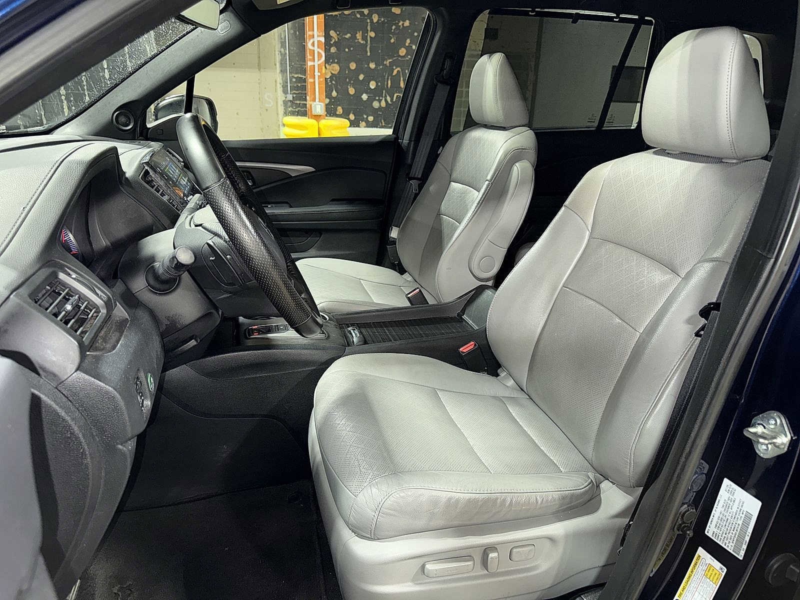 Thumbnail: 2020 Honda Passport - 14