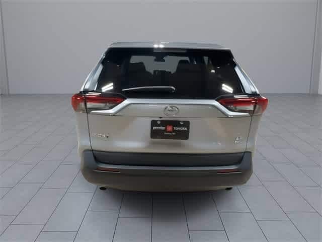 Thumbnail: 2022 Toyota RAV4 - 7