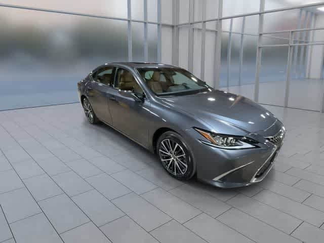 Thumbnail: 2023 Lexus ES - 2