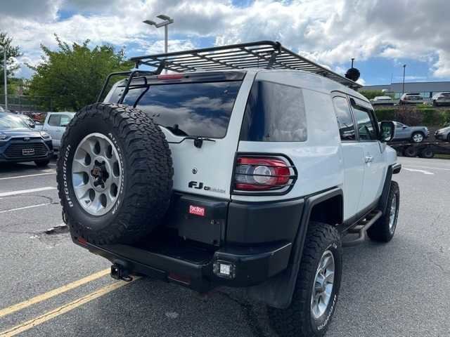 Thumbnail: 2013 Toyota FJ Cruiser - 4