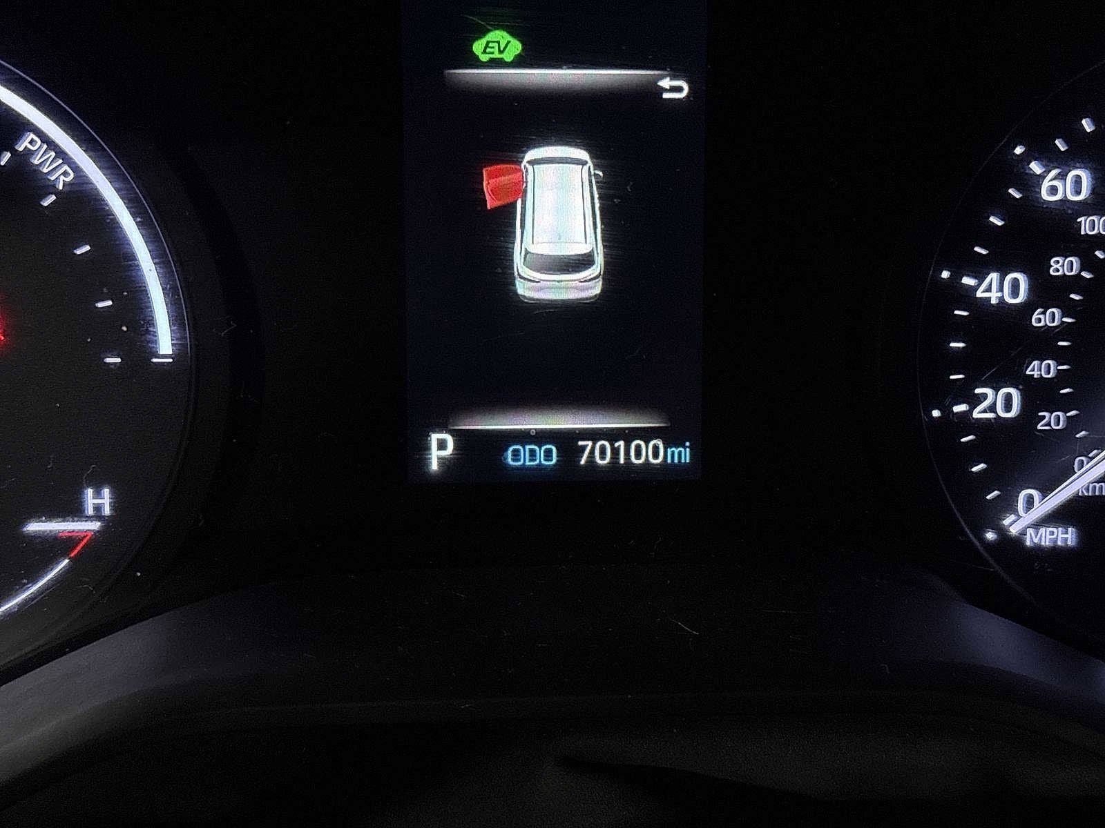 Thumbnail: 2022 Toyota Sienna - 20