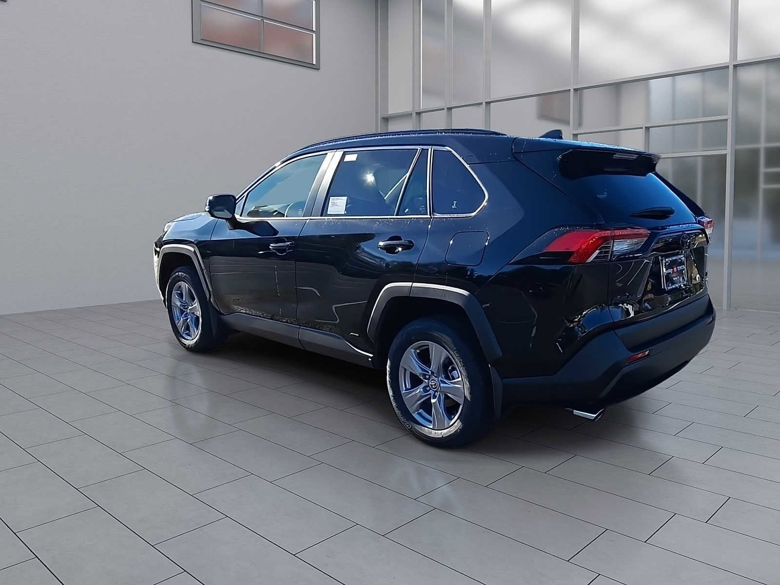 Thumbnail: 2025 Toyota RAV4 - 9