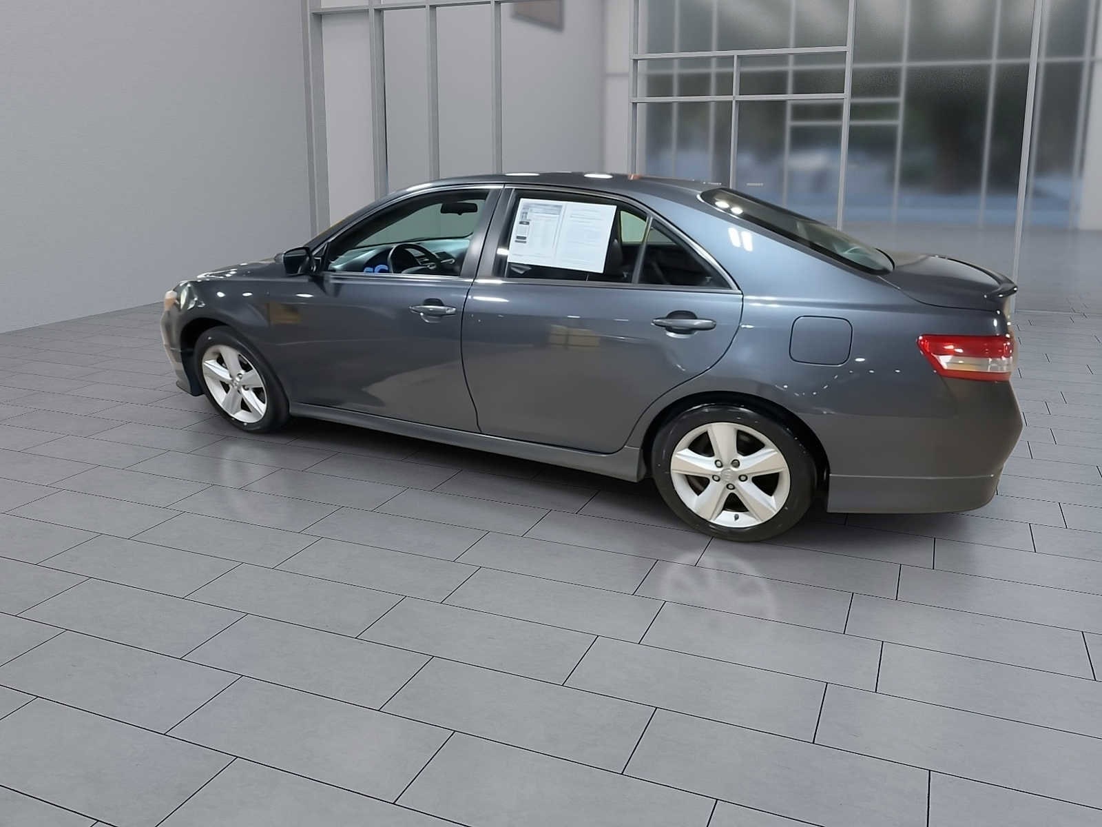 Thumbnail: 2011 Toyota Camry - 6