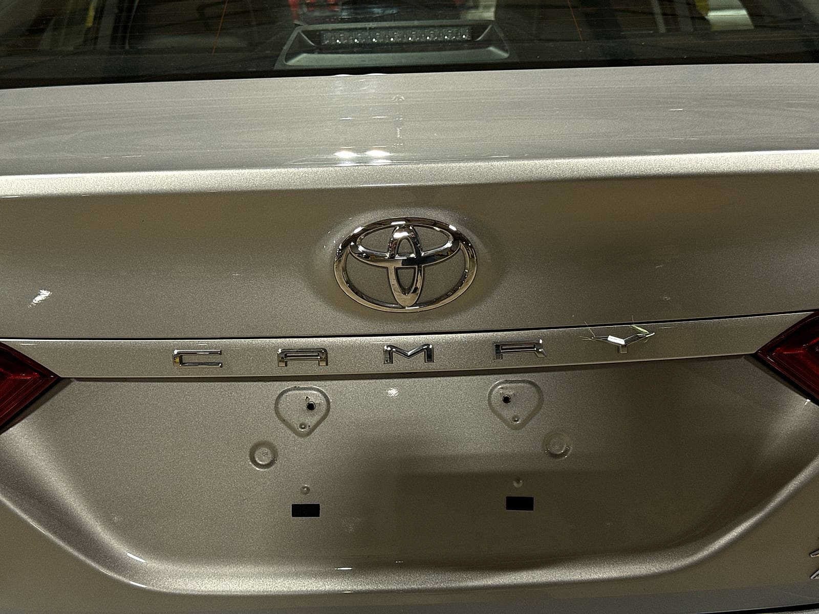 Thumbnail: 2021 Toyota Camry - 25