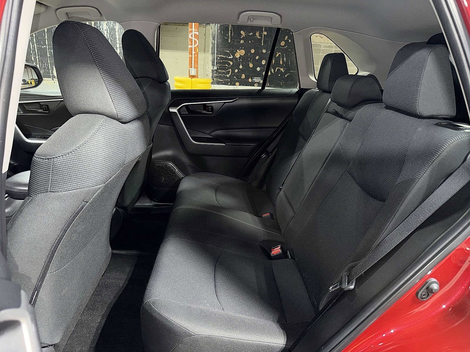 Thumbnail: 2023 Toyota RAV4 - 17