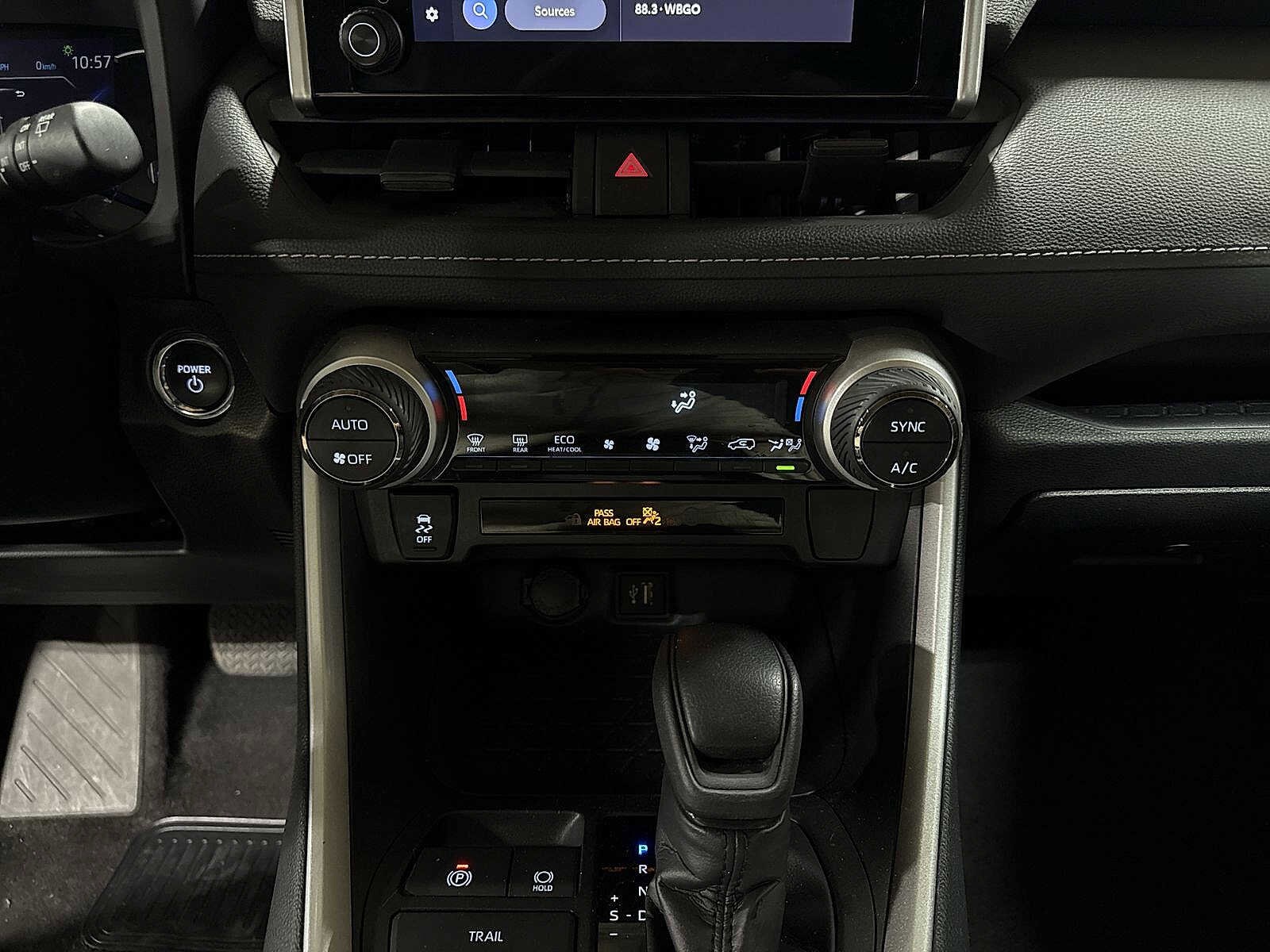 Thumbnail: 2024 Toyota RAV4 - 21