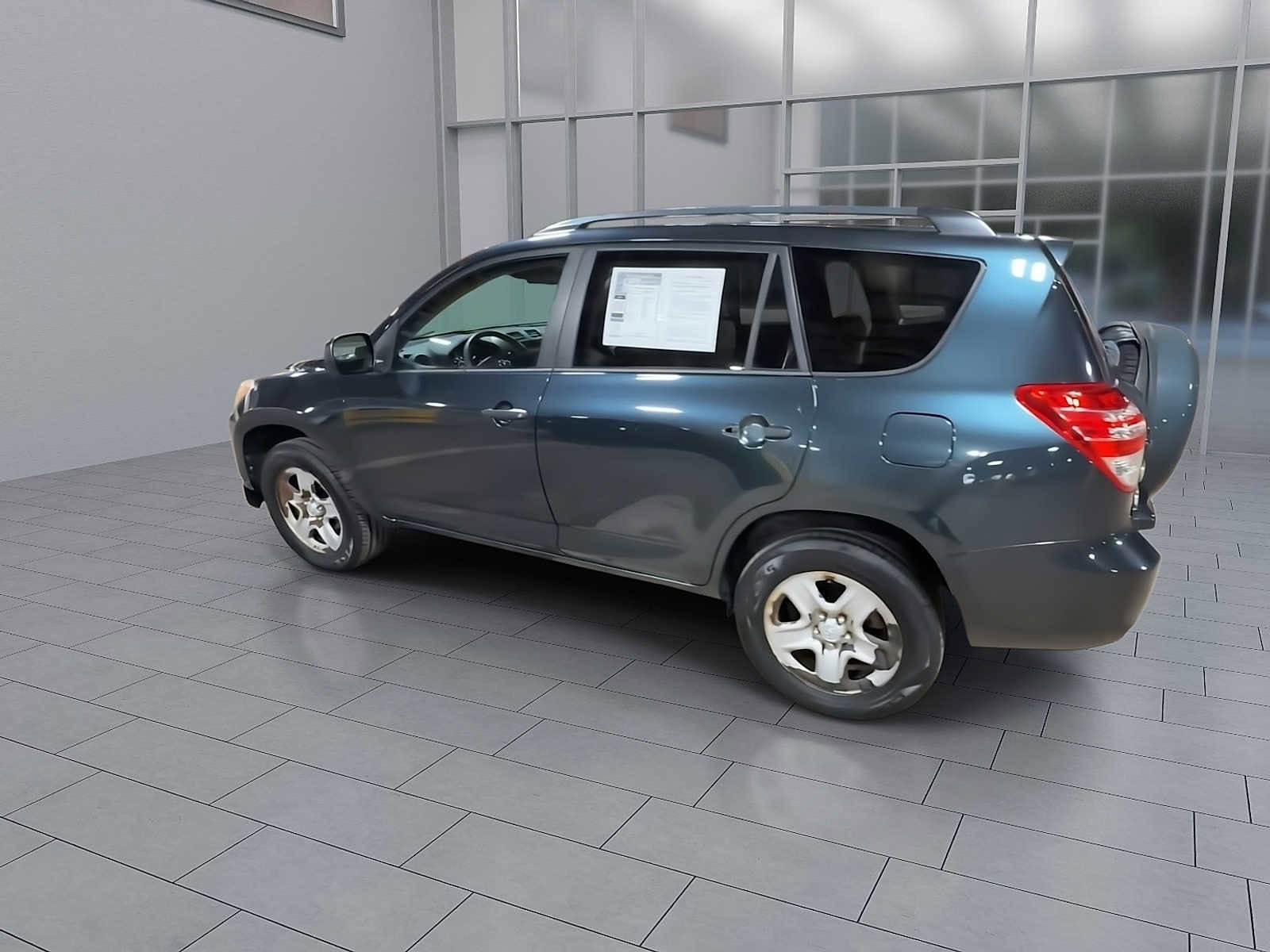 Thumbnail: 2011 Toyota RAV4 - 6