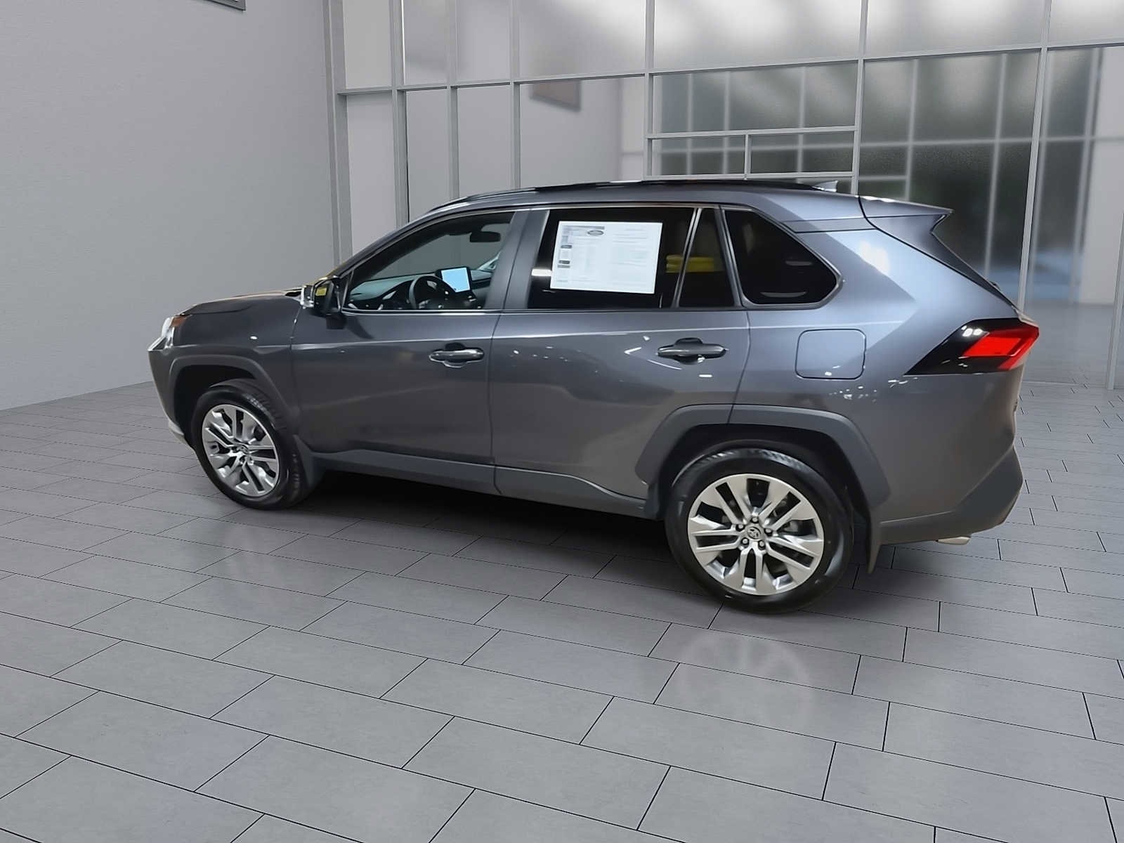 Thumbnail: 2023 Toyota RAV4 - 6