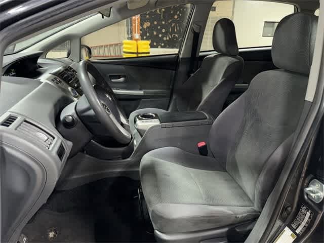 Thumbnail: 2012 Toyota Prius v - 15
