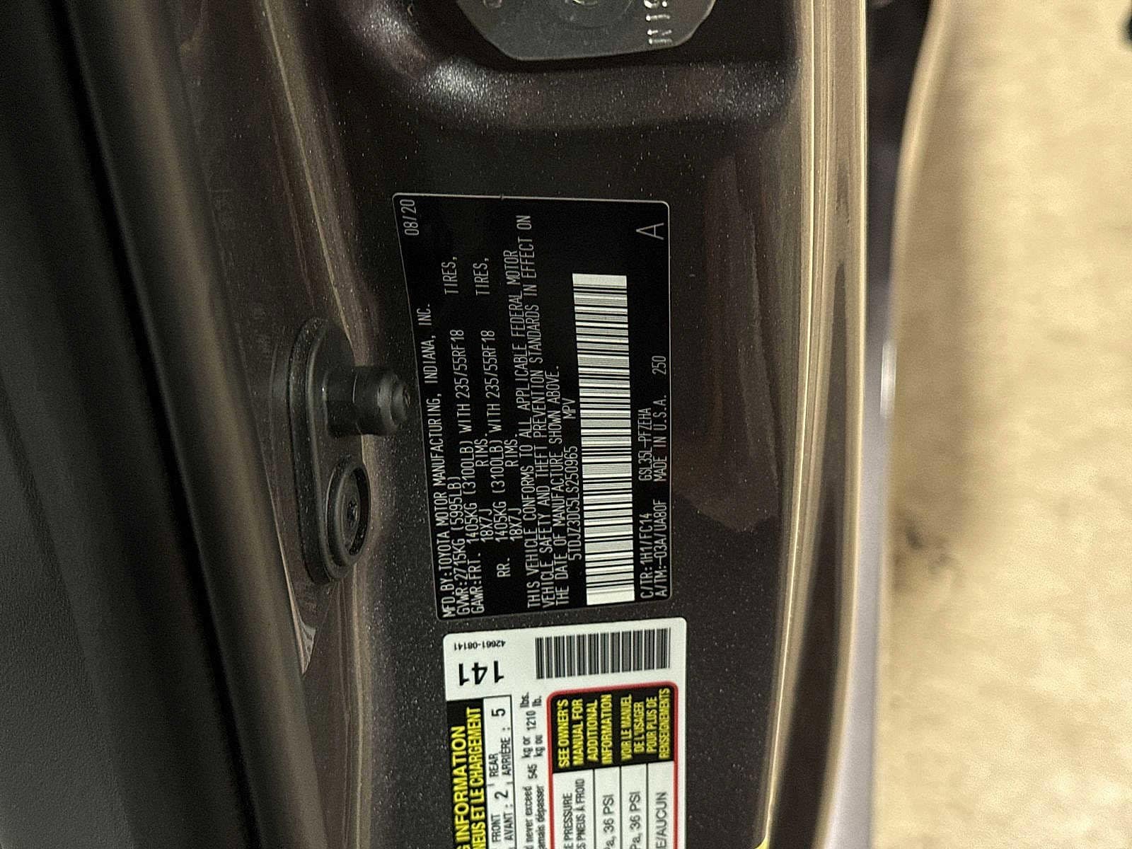 Thumbnail: 2020 Toyota Sienna - 14