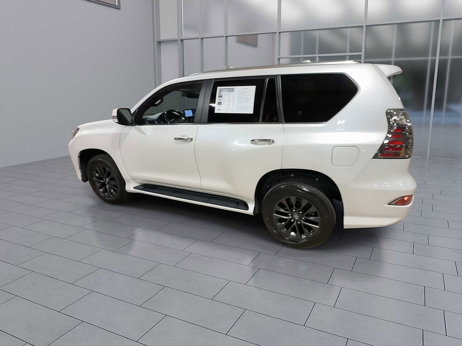 Thumbnail: 2023 Lexus GX - 6