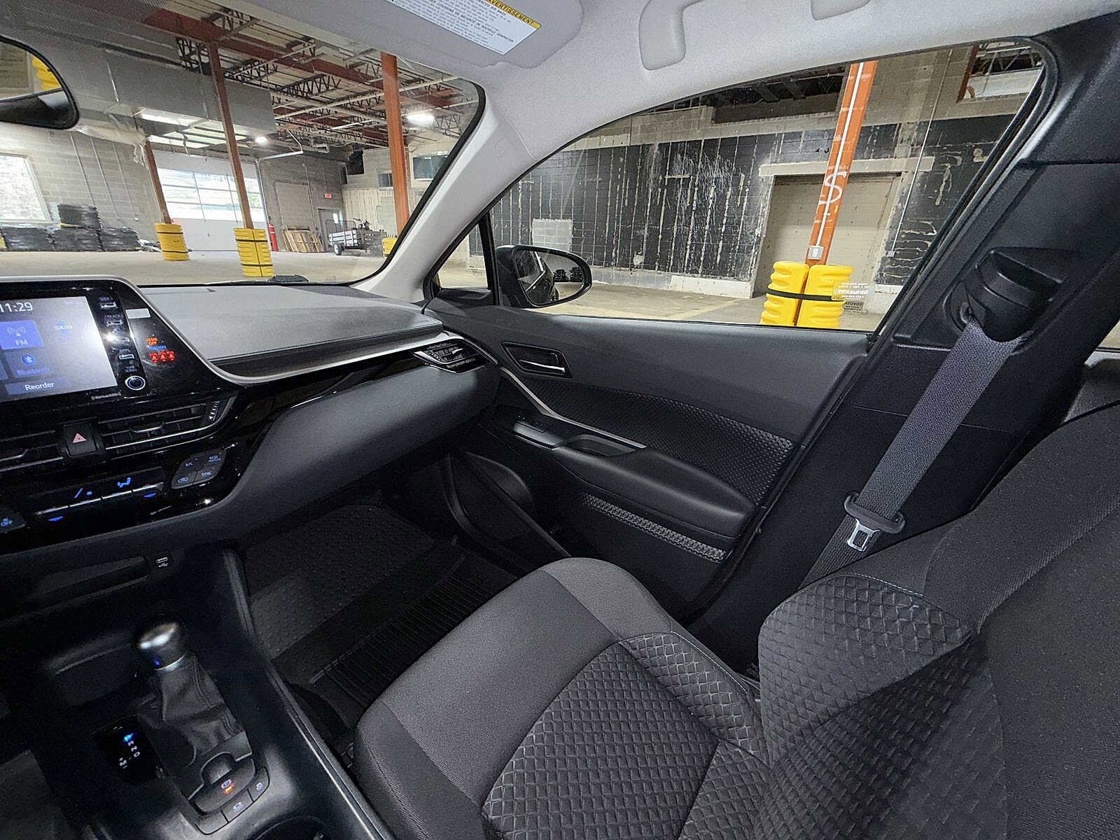 Thumbnail: 2021 Toyota C-HR - 11