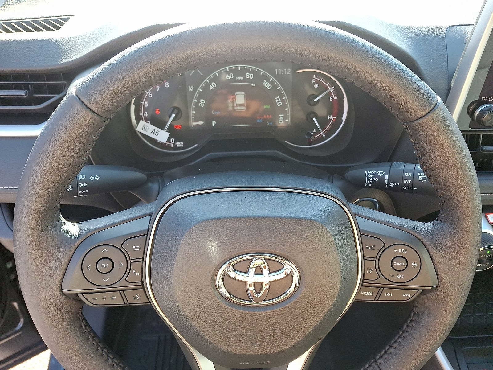 Thumbnail: 2025 Toyota RAV4 - 23