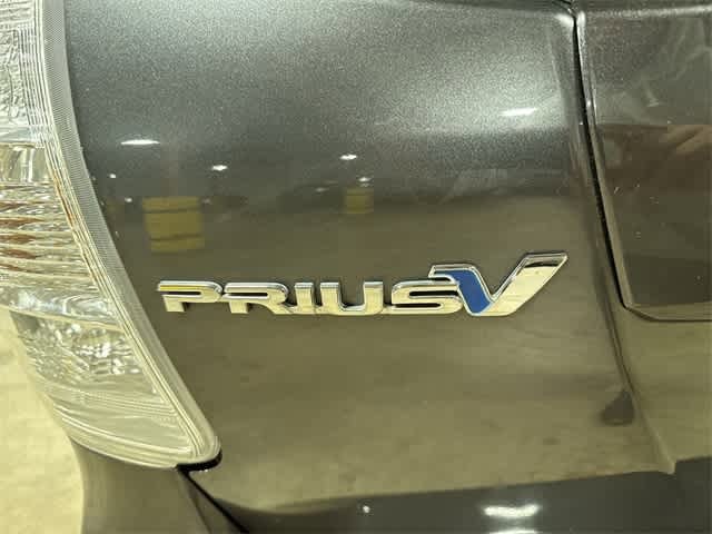 Thumbnail: 2012 Toyota Prius v - 24