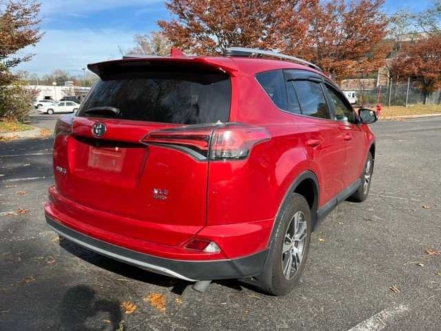 Thumbnail: 2016 Toyota RAV4 - 4