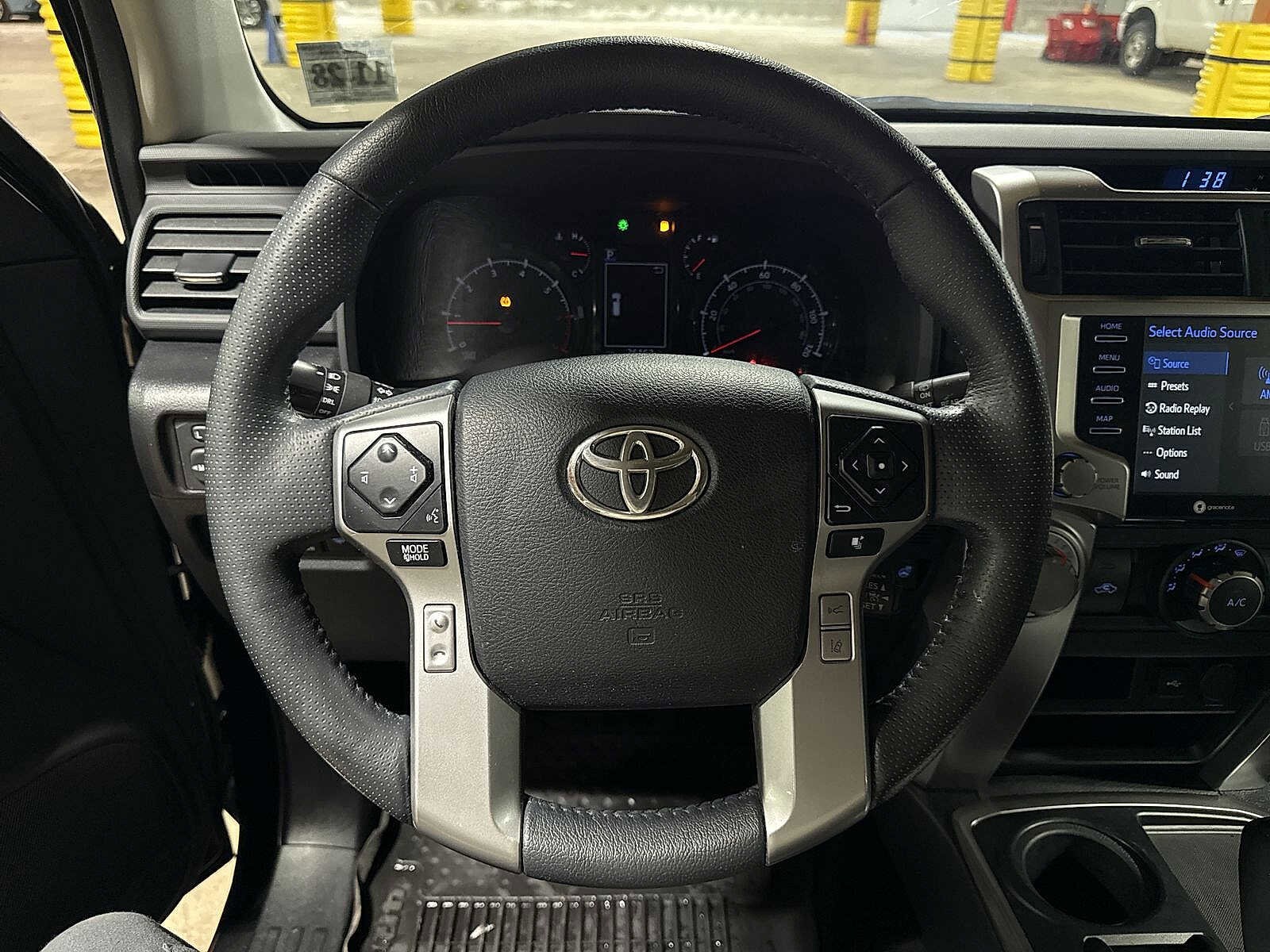 Thumbnail: 2023 Toyota 4Runner - 18