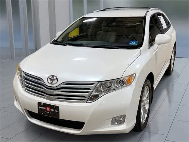 Thumbnail: 2010 Toyota Venza - 1
