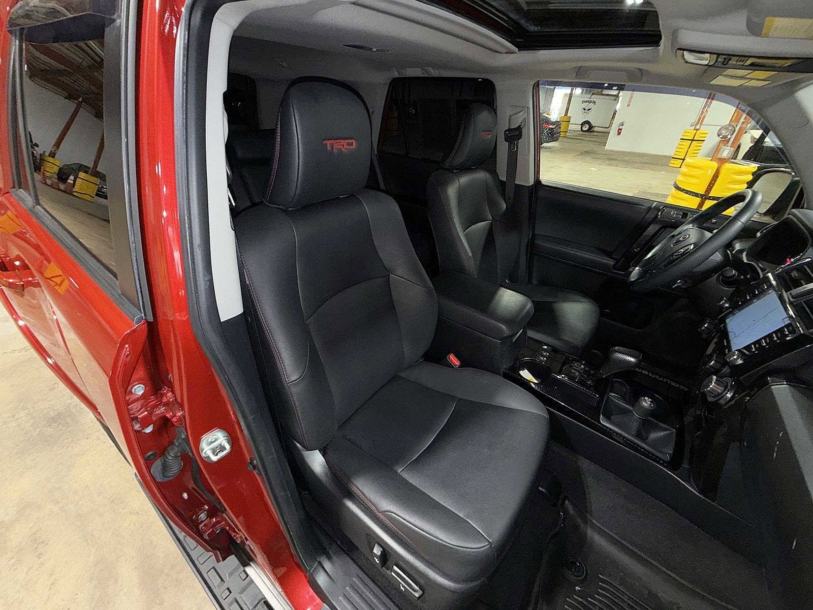 Thumbnail: 2020 Toyota 4Runner - 16