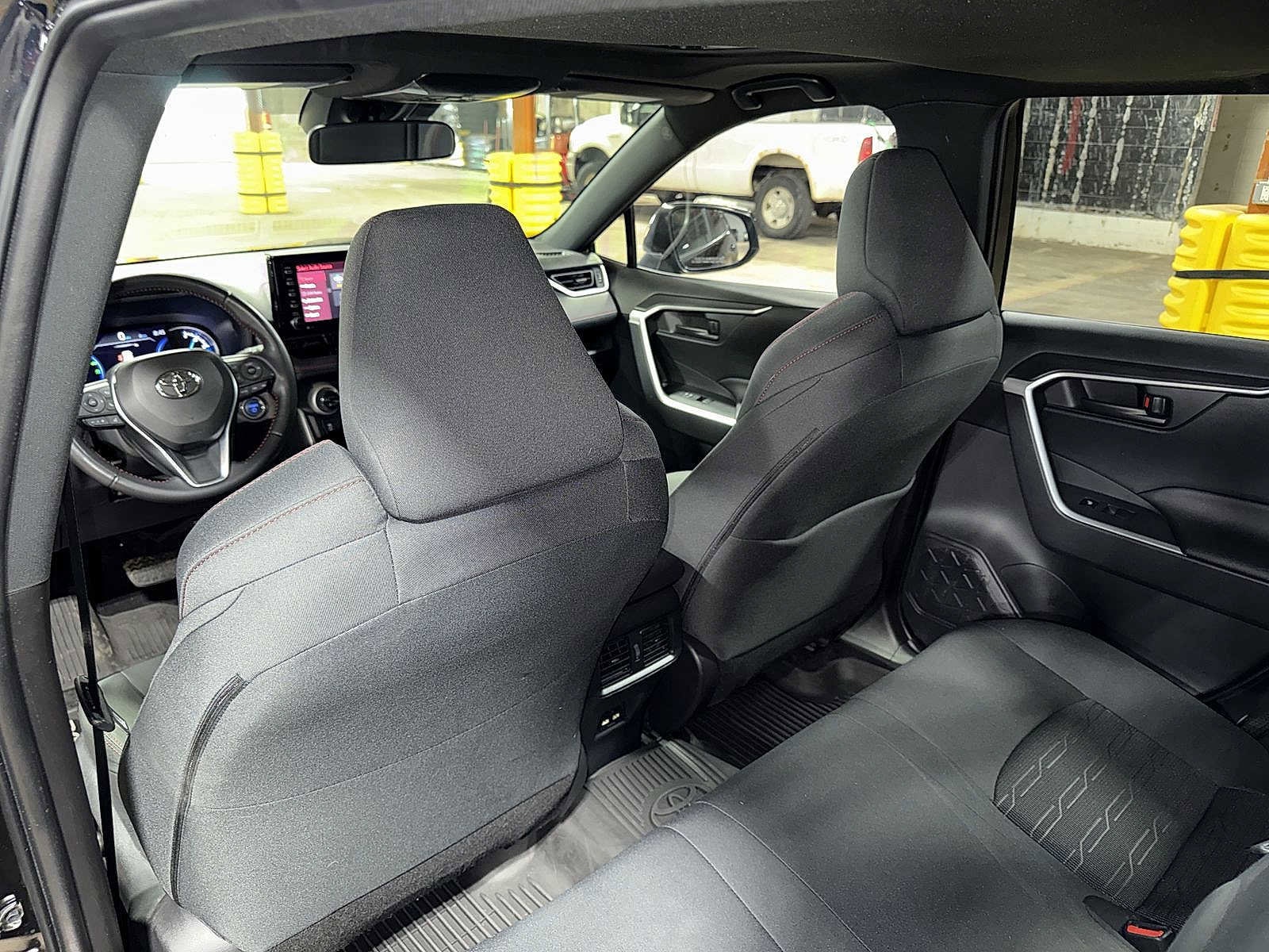 Thumbnail: 2021 Toyota RAV4 - 29