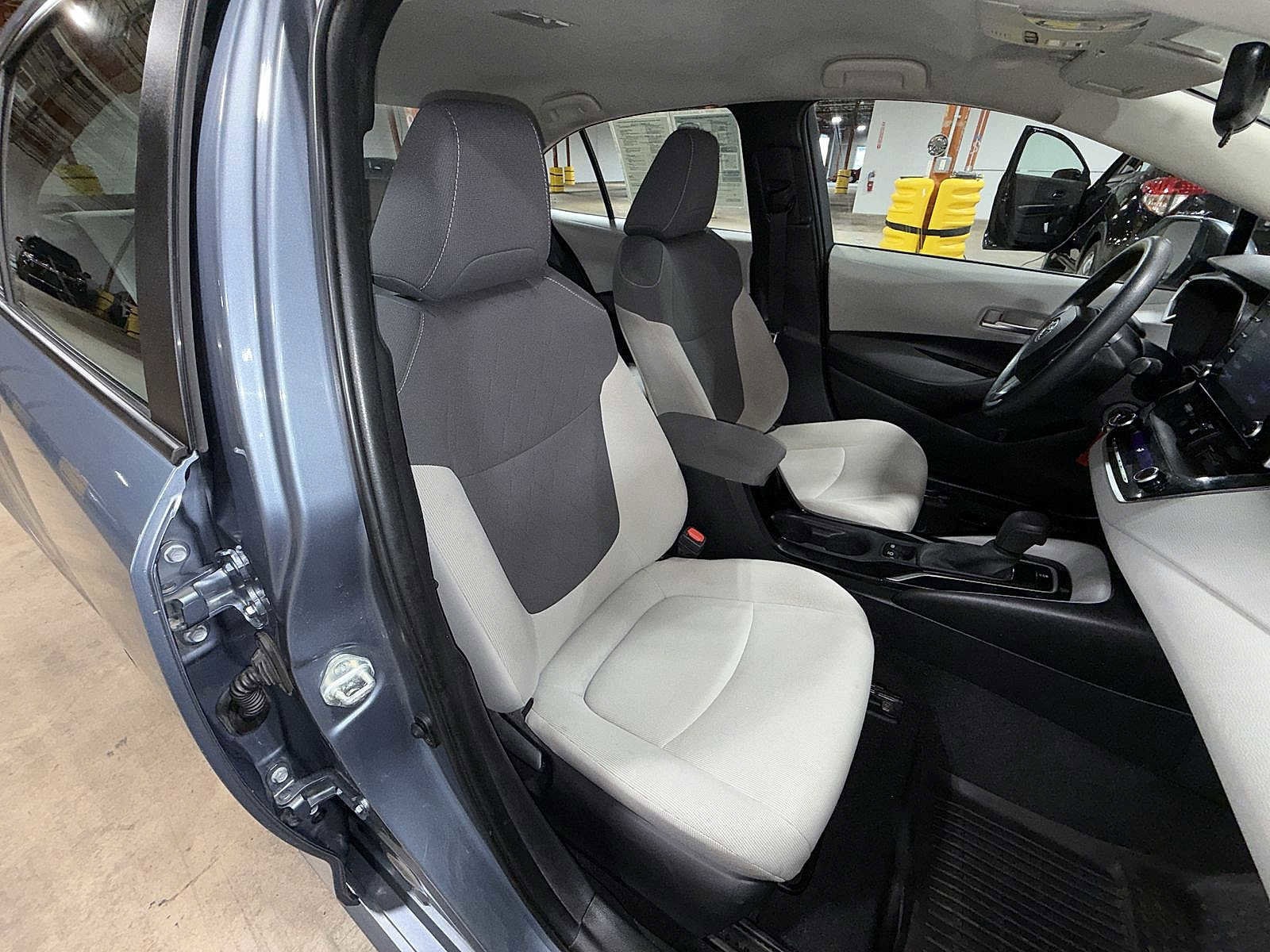 Thumbnail: 2021 Toyota Corolla - 16