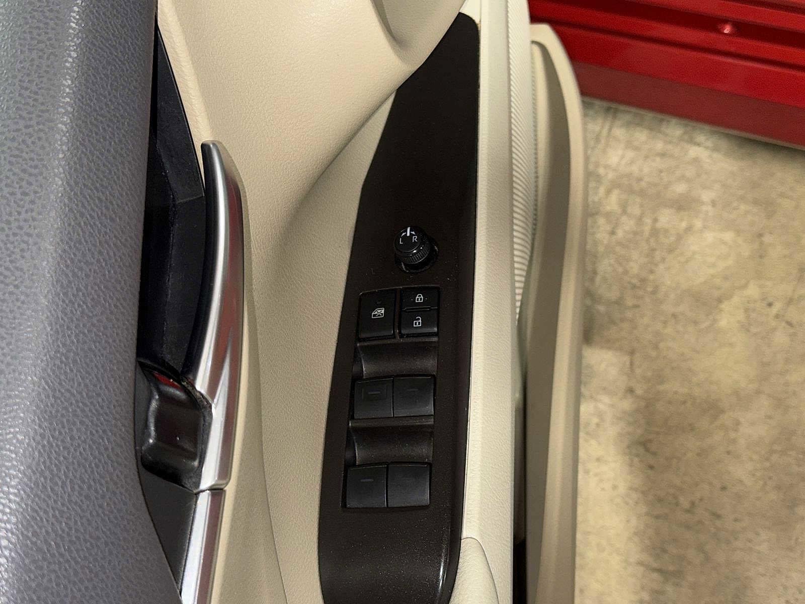 Thumbnail: 2024 Toyota Camry - 22