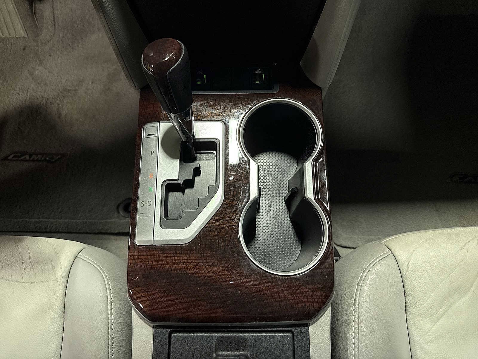 Thumbnail: 2012 Toyota Camry - 31