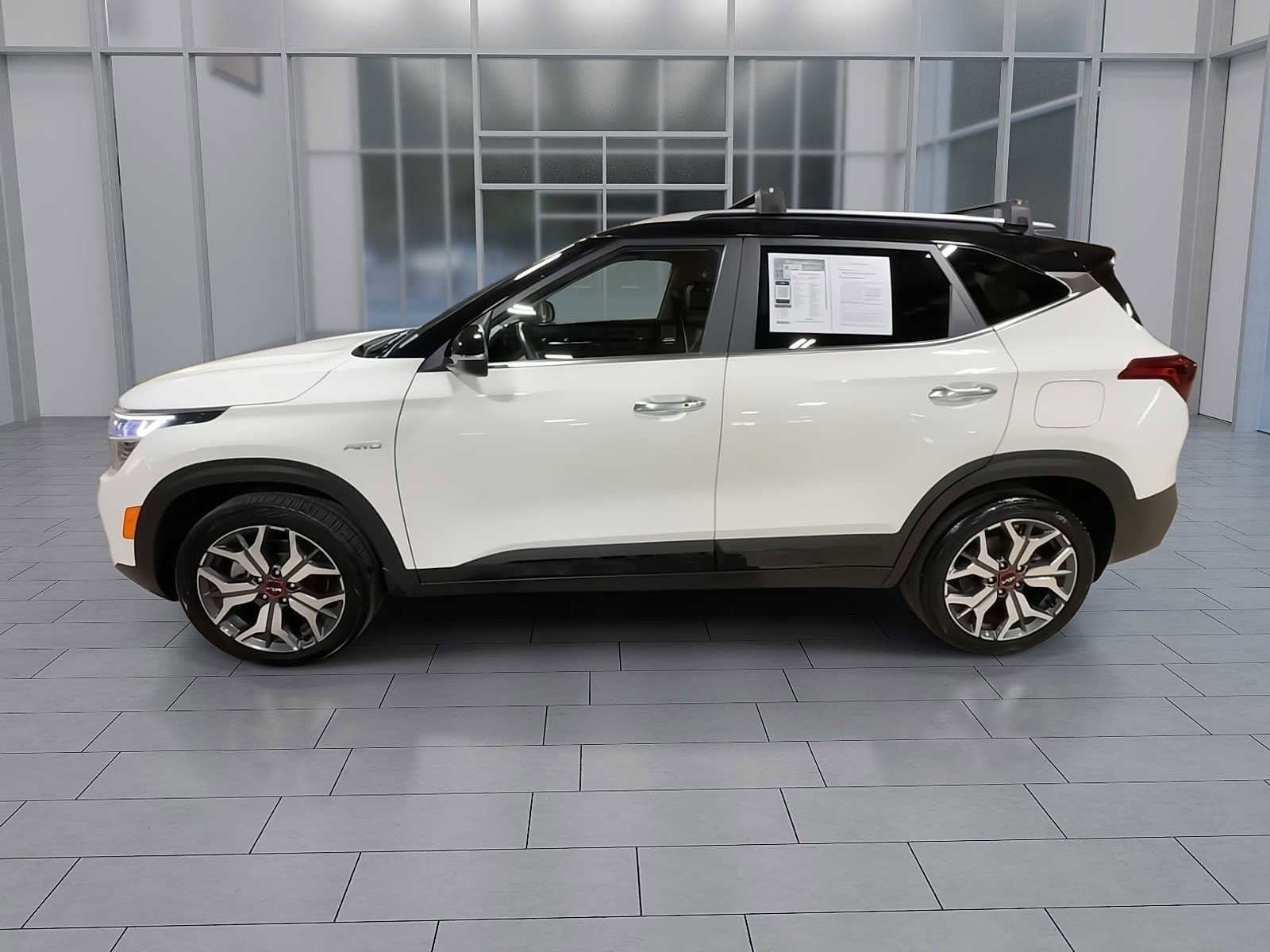 Thumbnail: 2022 Kia Seltos - 5