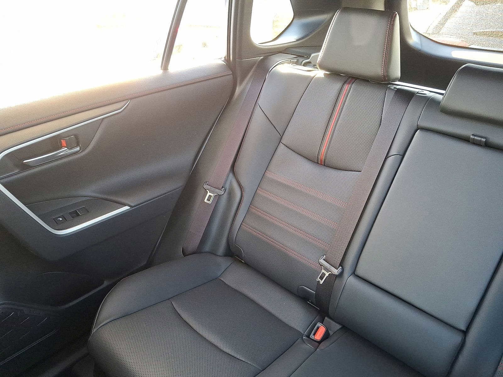 Thumbnail: 2025 Toyota RAV4 - 12