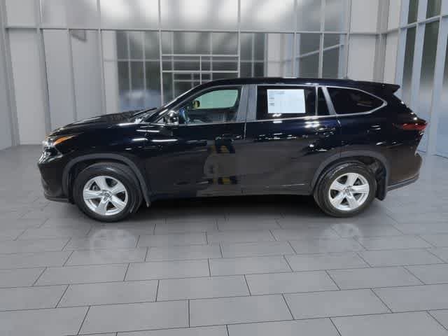 Thumbnail: 2024 Toyota Highlander - 5