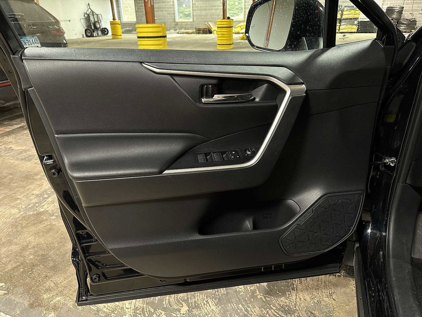 Thumbnail: 2024 Toyota RAV4 - 30