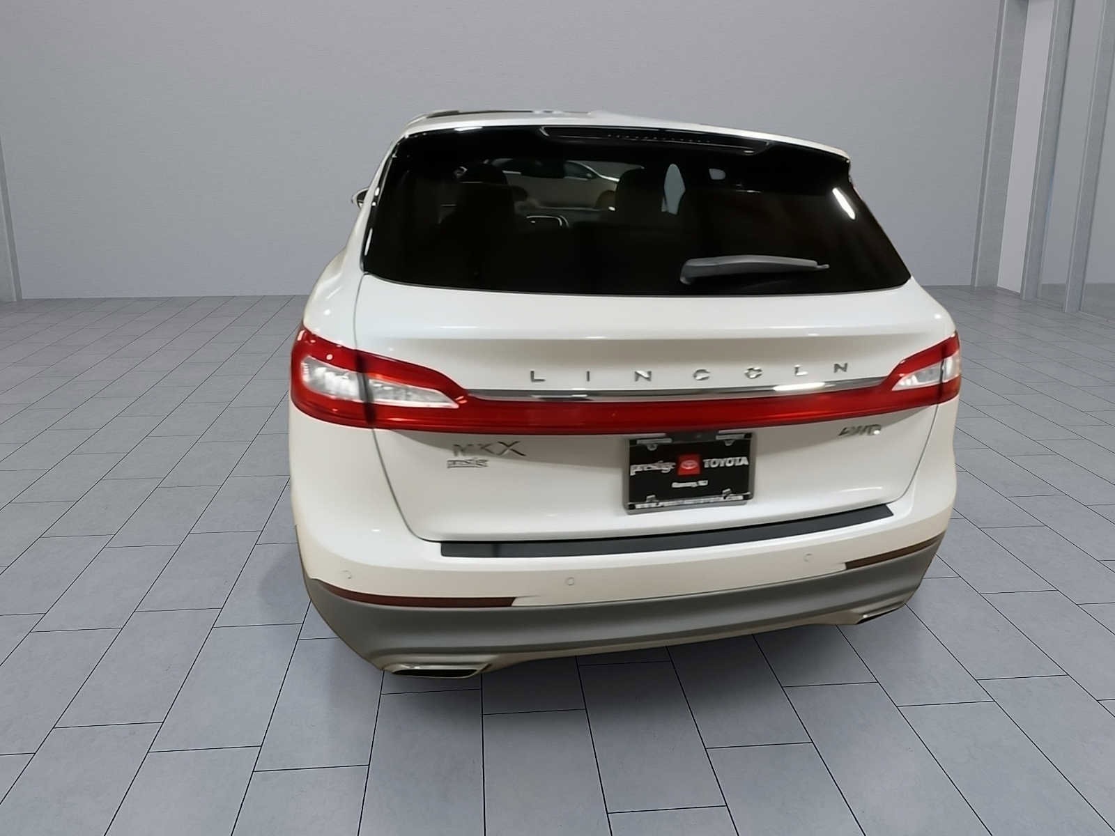 Thumbnail: 2016 Lincoln MKX - 7