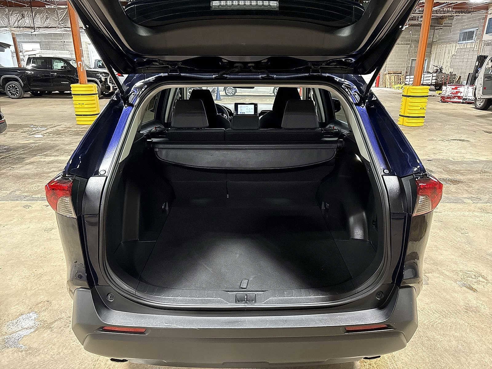 Thumbnail: 2025 Toyota RAV4 - 11