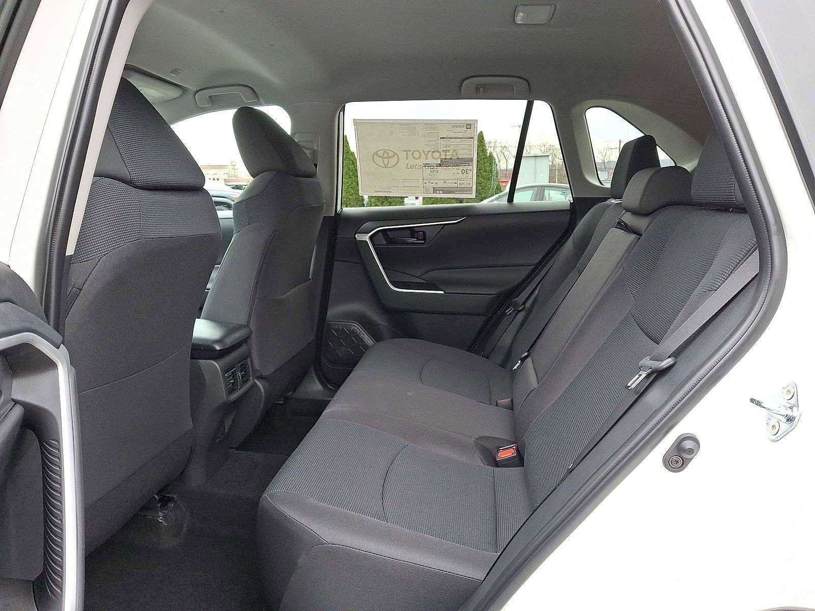 Thumbnail: 2025 Toyota RAV4 - 13