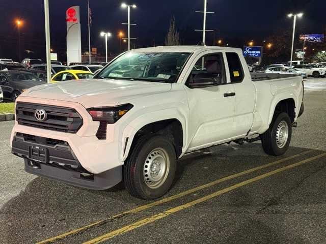 2025 Toyota Tacoma SR's photo