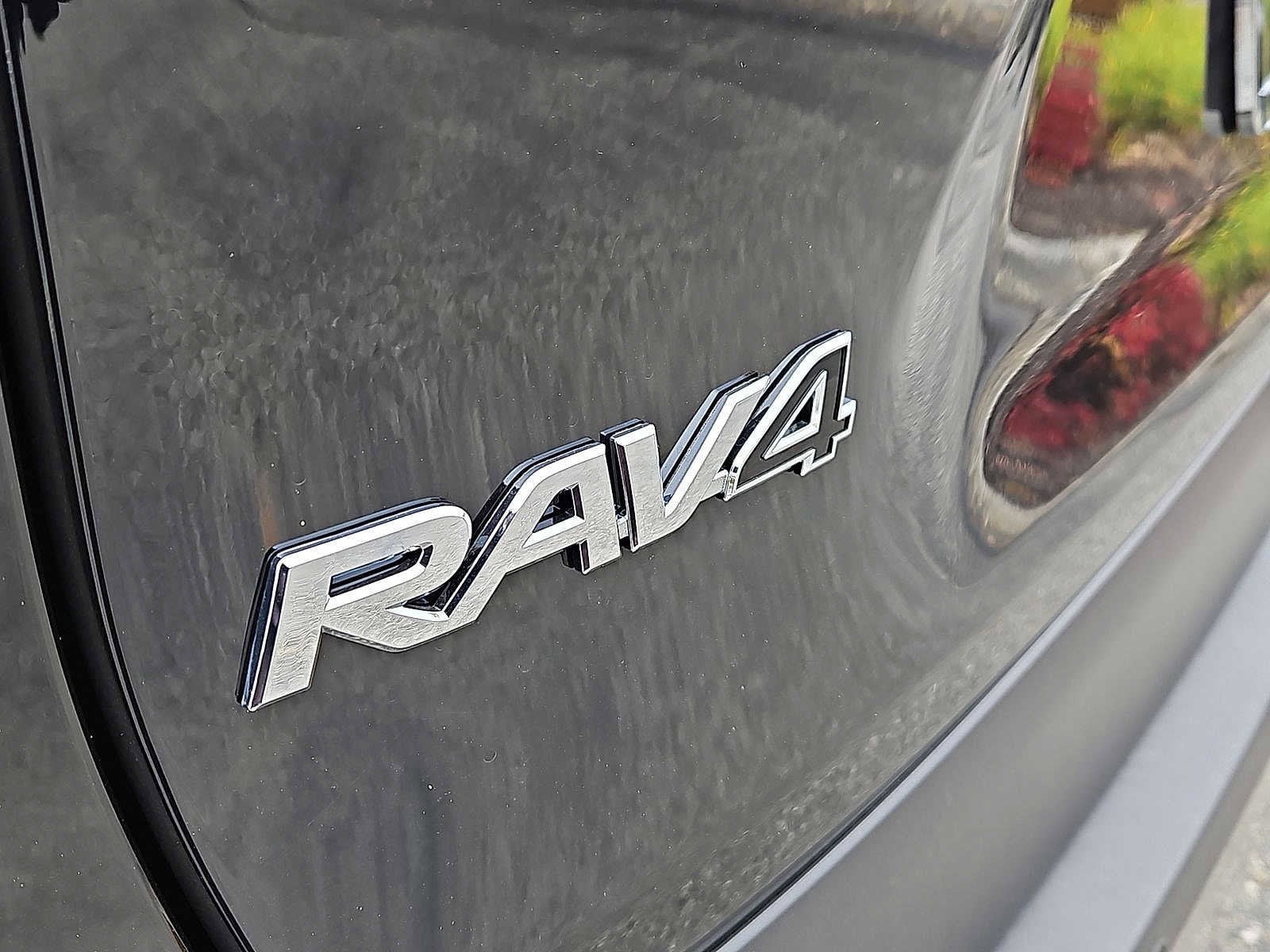Thumbnail: 2025 Toyota RAV4 - 25