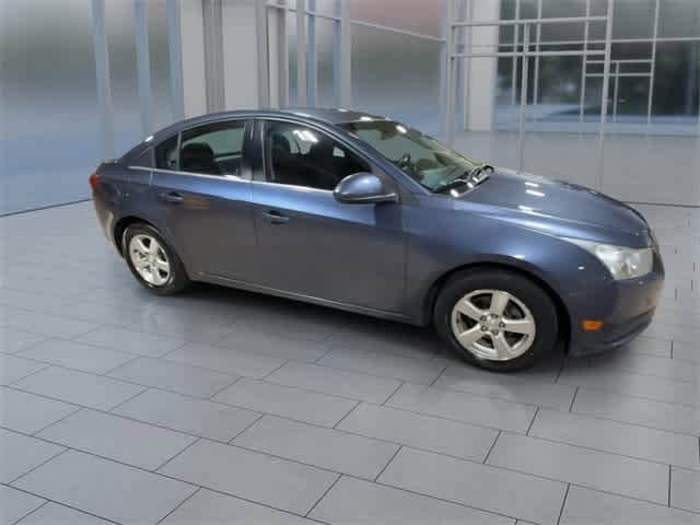 Thumbnail: 2014 Chevrolet Cruze - 3