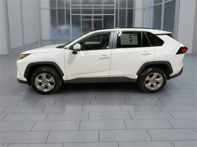 2023 Toyota RAV4 XLE 5