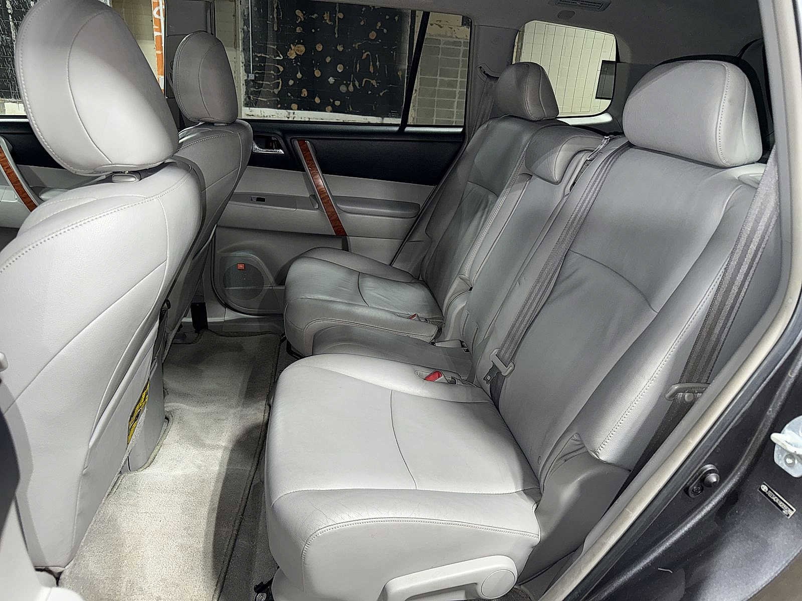 Thumbnail: 2008 Toyota Highlander - 17